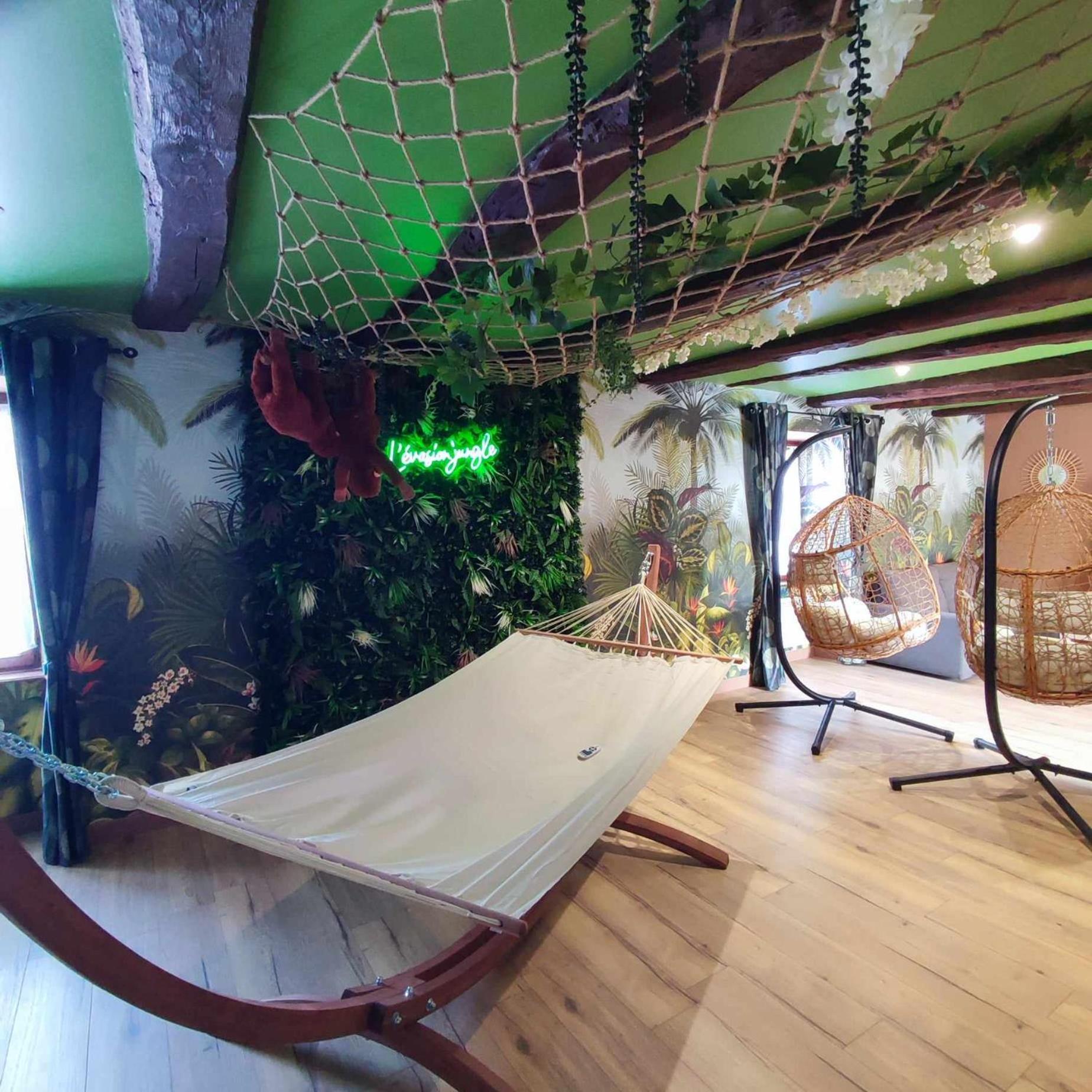 L'Evasion Jungle Apartment Saint-Pierre-de-Plesguen Exterior photo