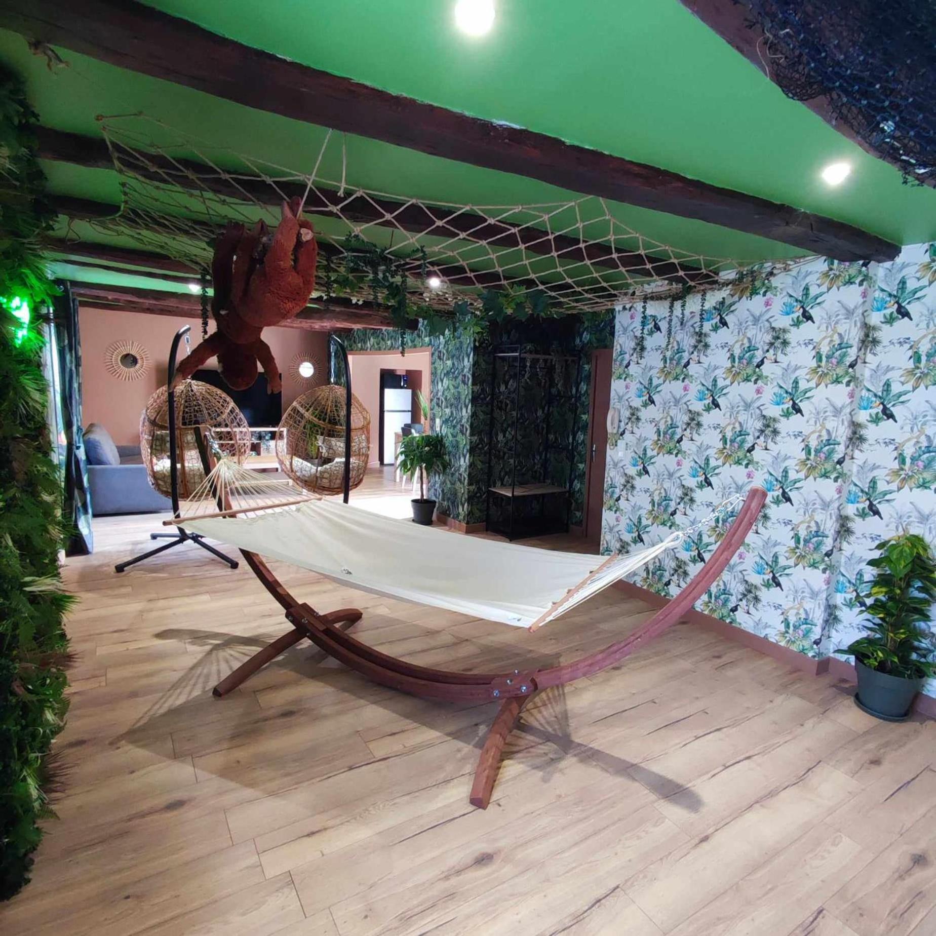 L'Evasion Jungle Apartment Saint-Pierre-de-Plesguen Exterior photo